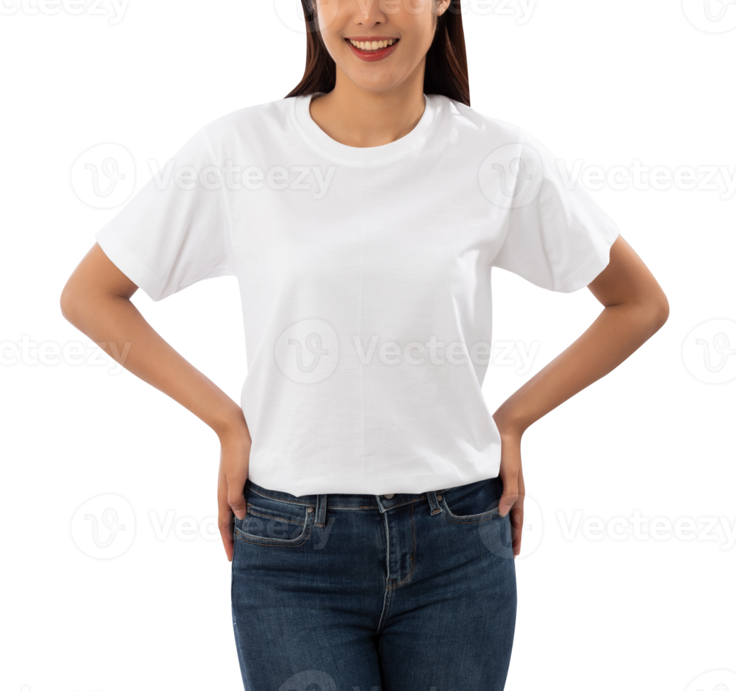 mujer joven en maqueta de camiseta blanca recortada, archivo png