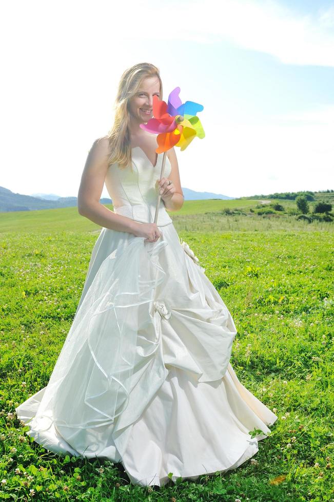 beautiful bride outdoor photo