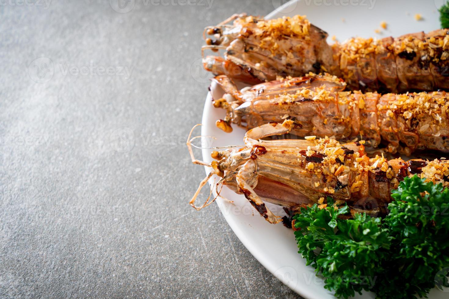 Fried Mantis Shrimp with Garlic photo