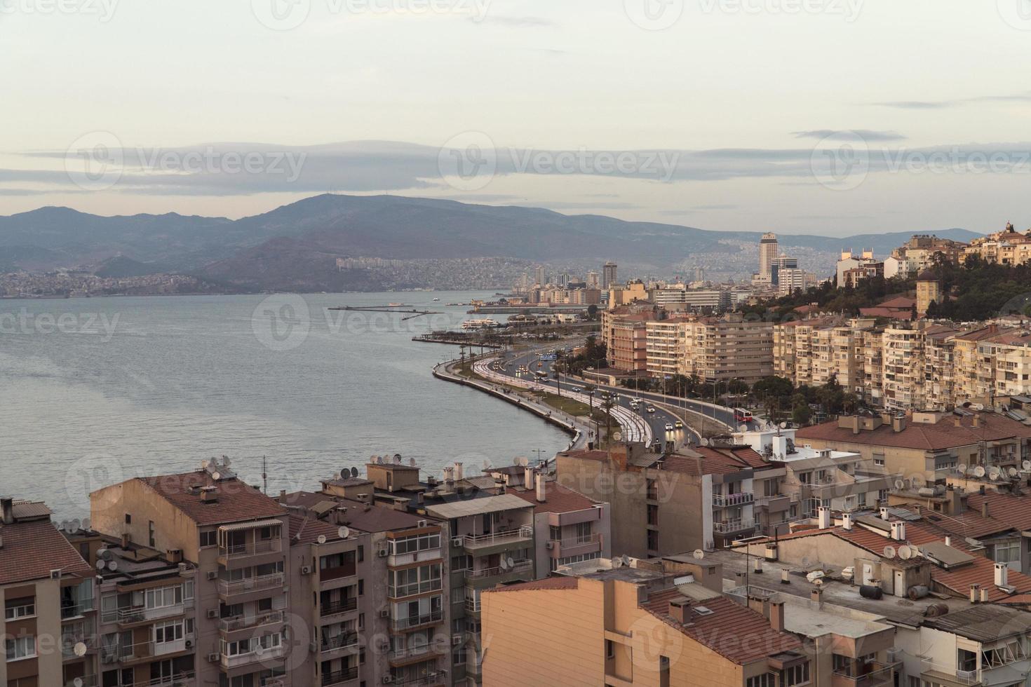 la vista panorámica del golfo de izmir foto