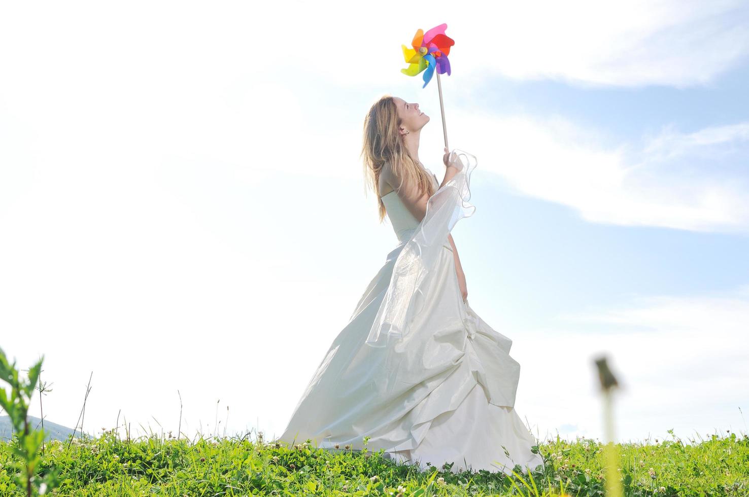 beautiful bride outdoor photo