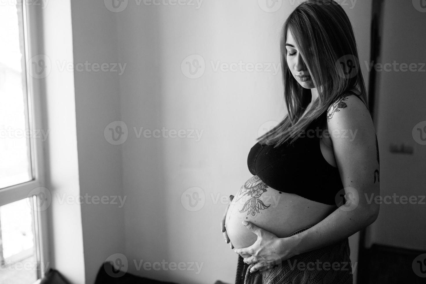 Woman pregnancy portrait photo