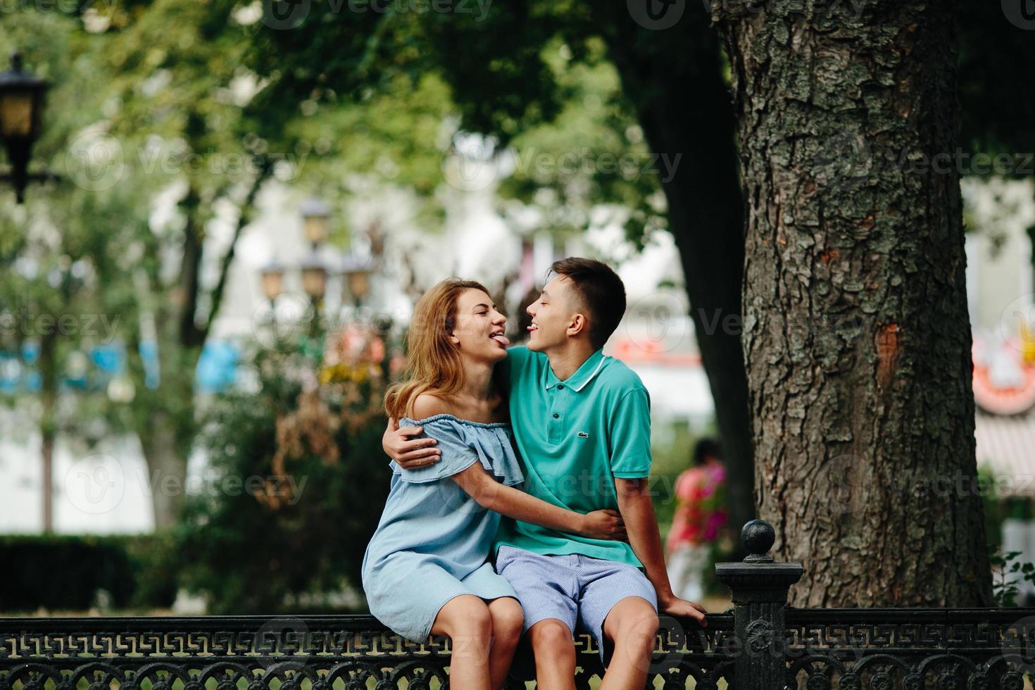 retrato de pareja al aire libre foto