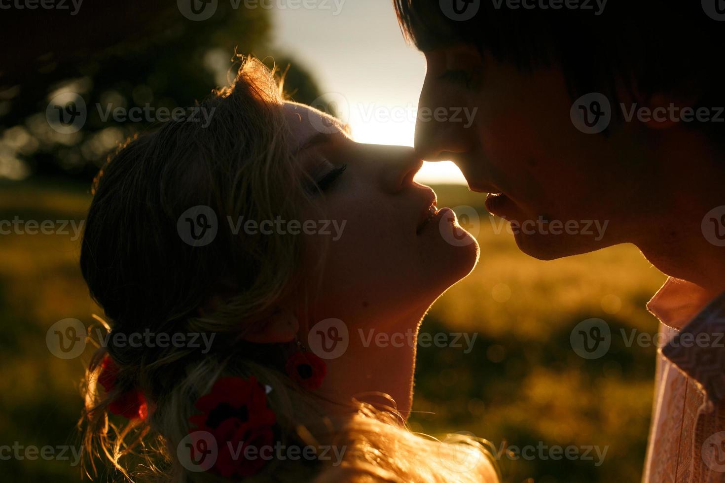 retrato de pareja al aire libre foto