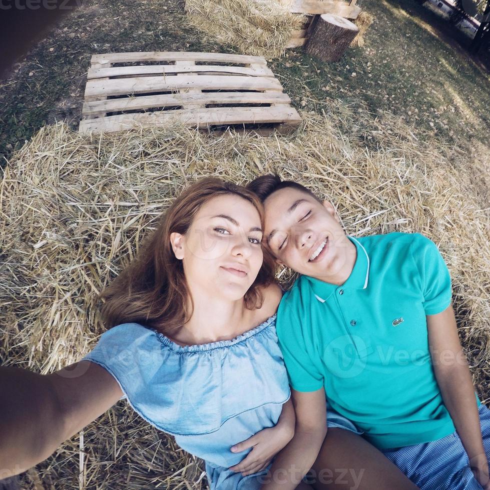 Couple outdoor portrait photo