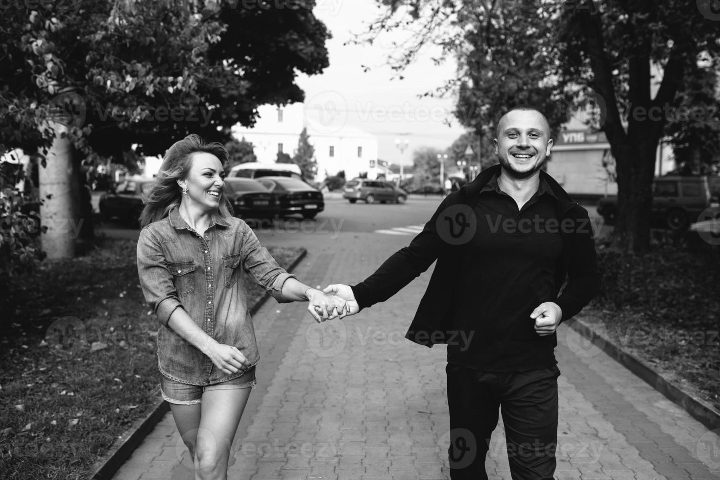 Couple outdoor portrait photo