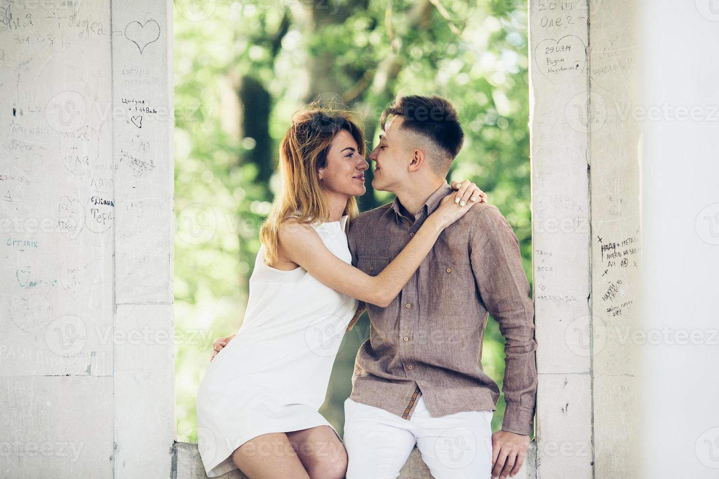 Couple portrait view photo