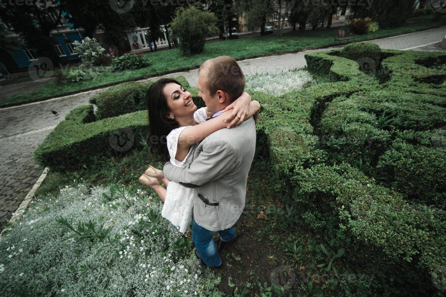 Couple outdoor portrait photo