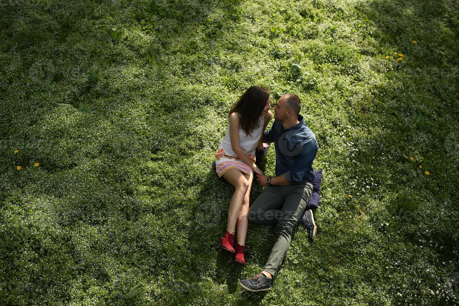 Couple outdoor portrait photo