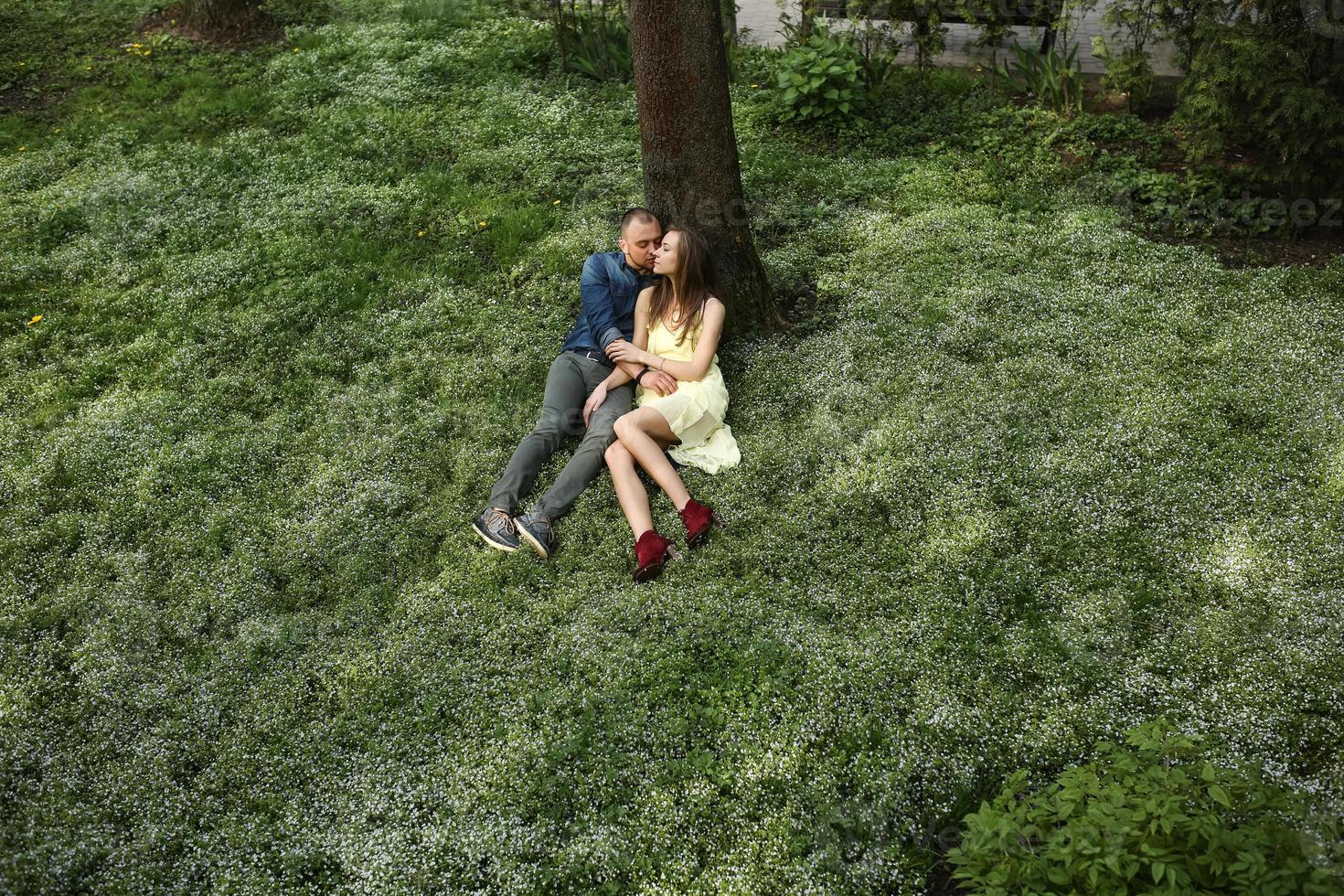 Couple outdoor portrait photo