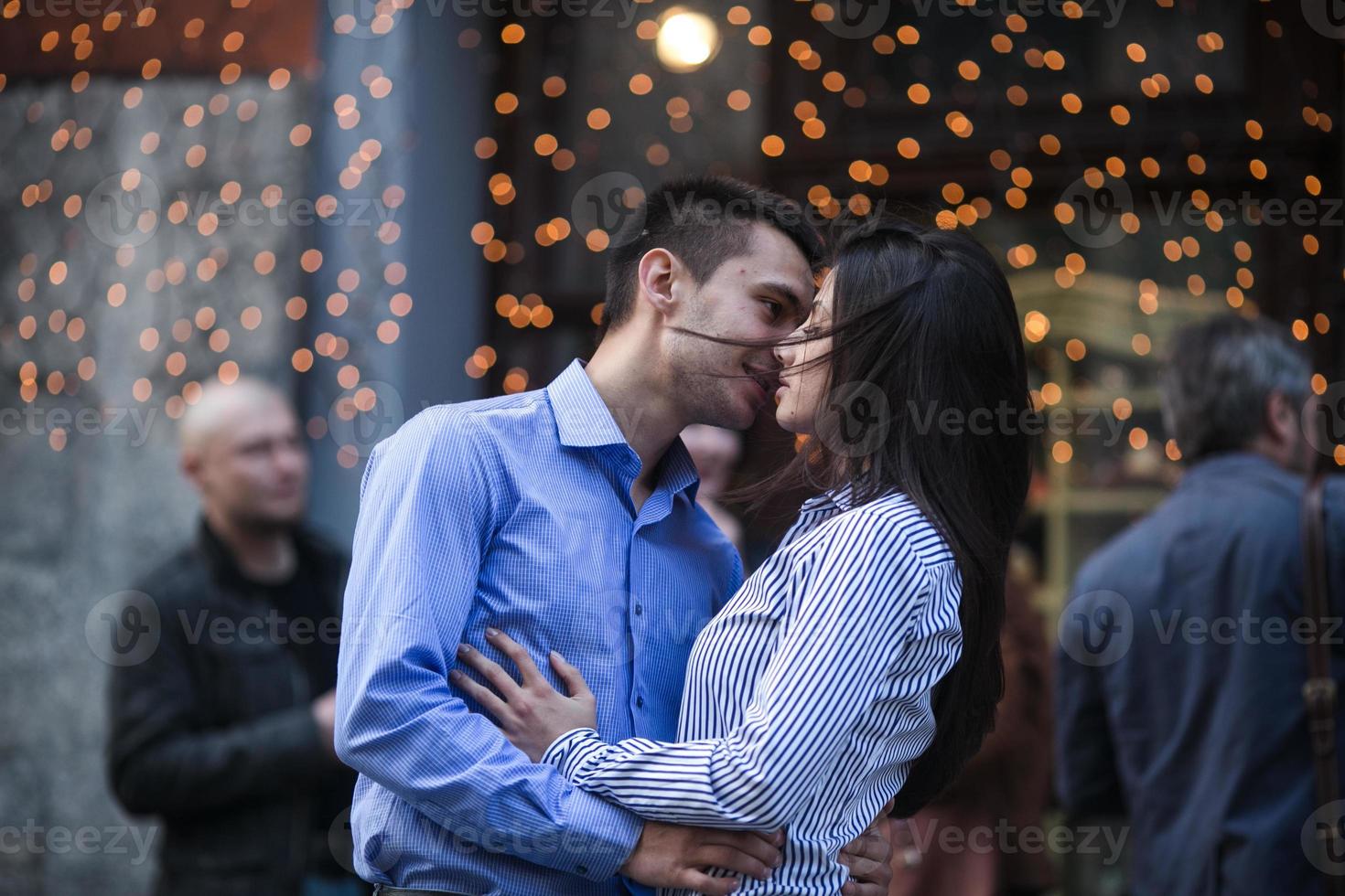 pareja en la ciudad foto