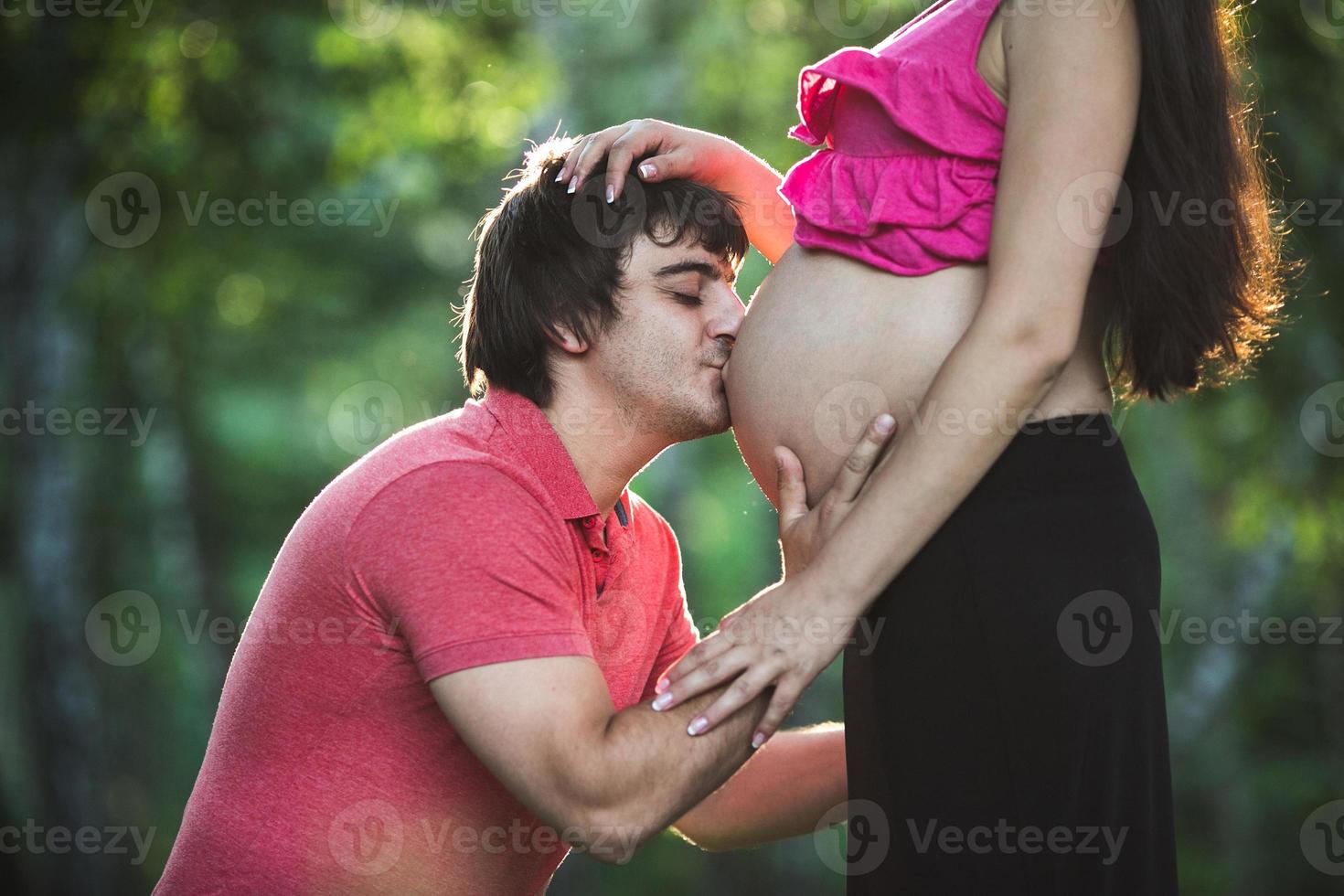 Couple pregnancy portrait photo