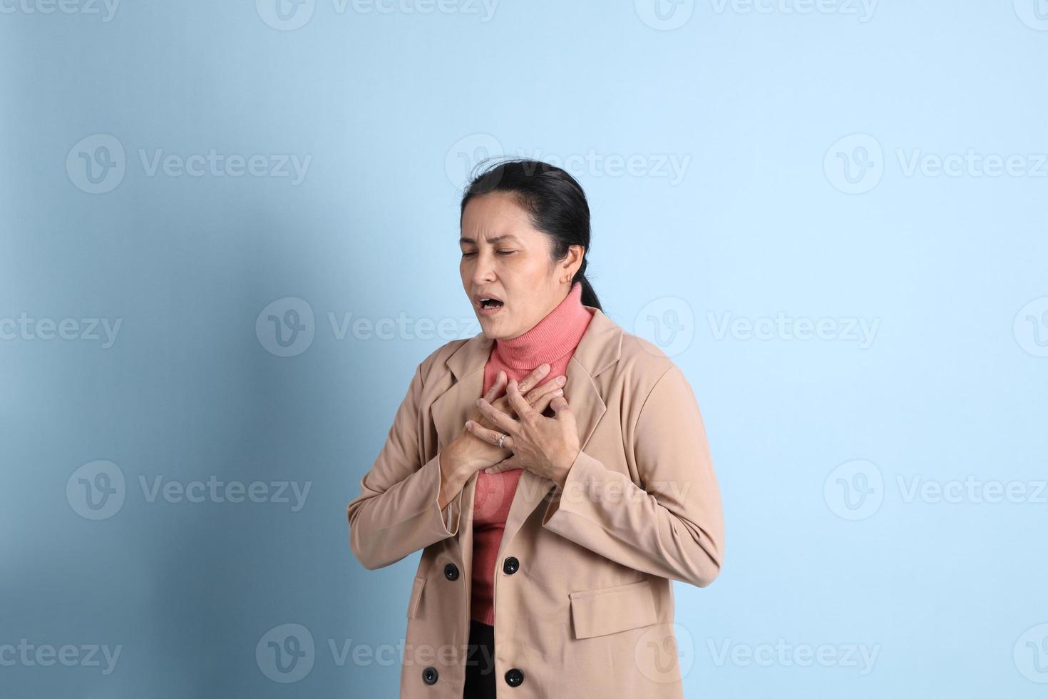 mujer de rosa foto