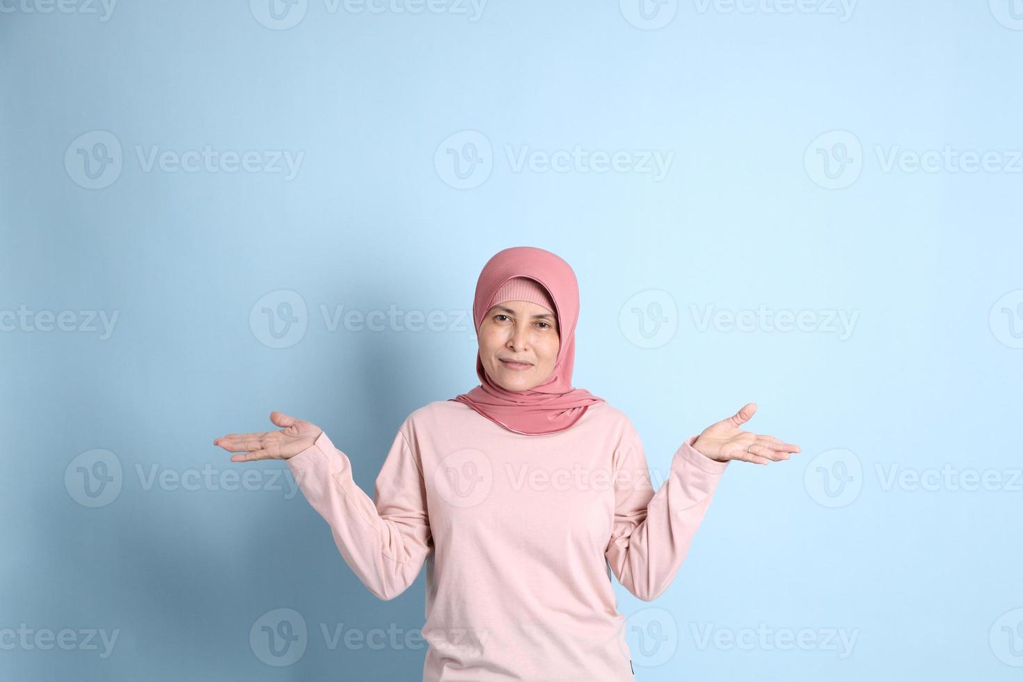 lady with hijab