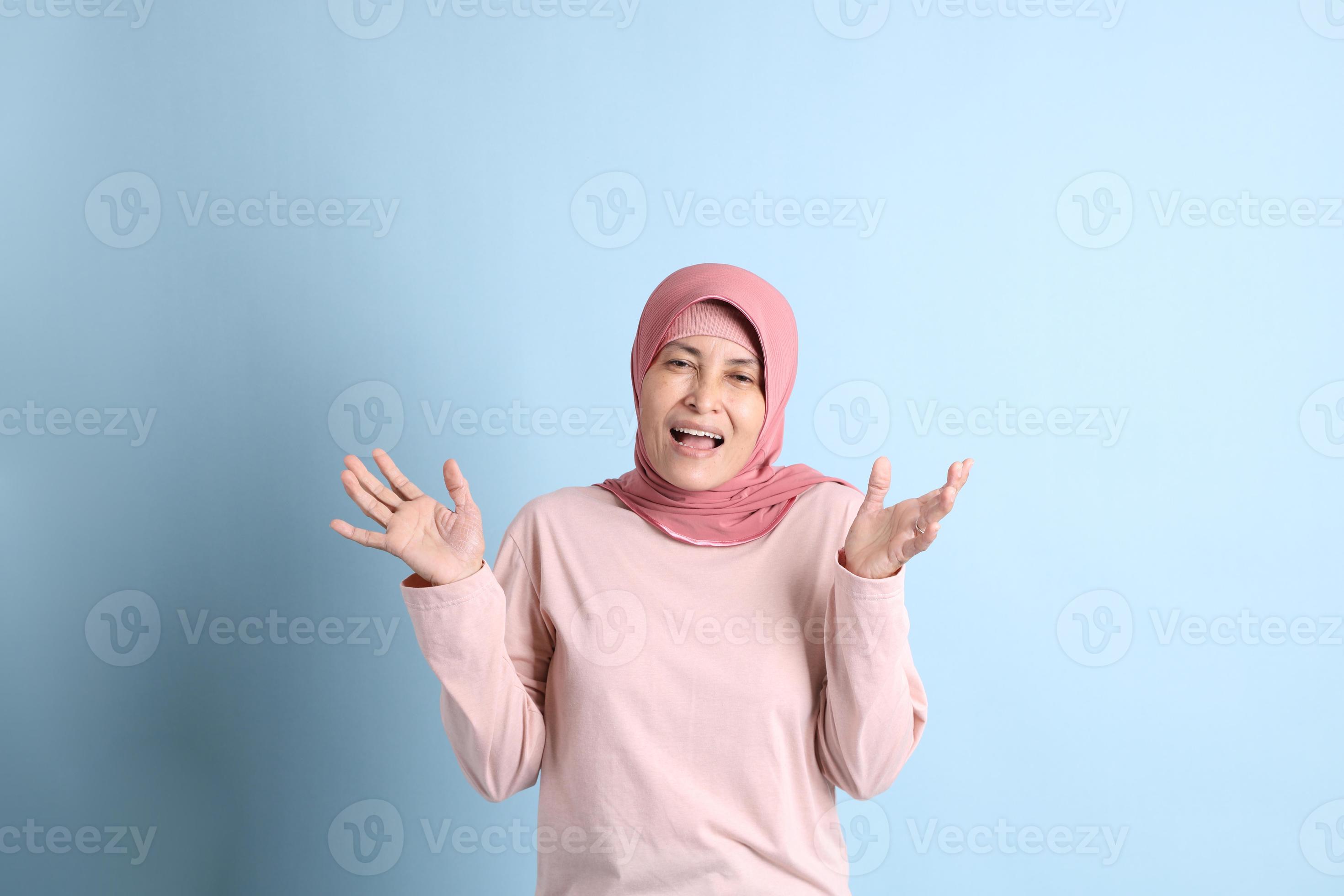 lady with hijab
