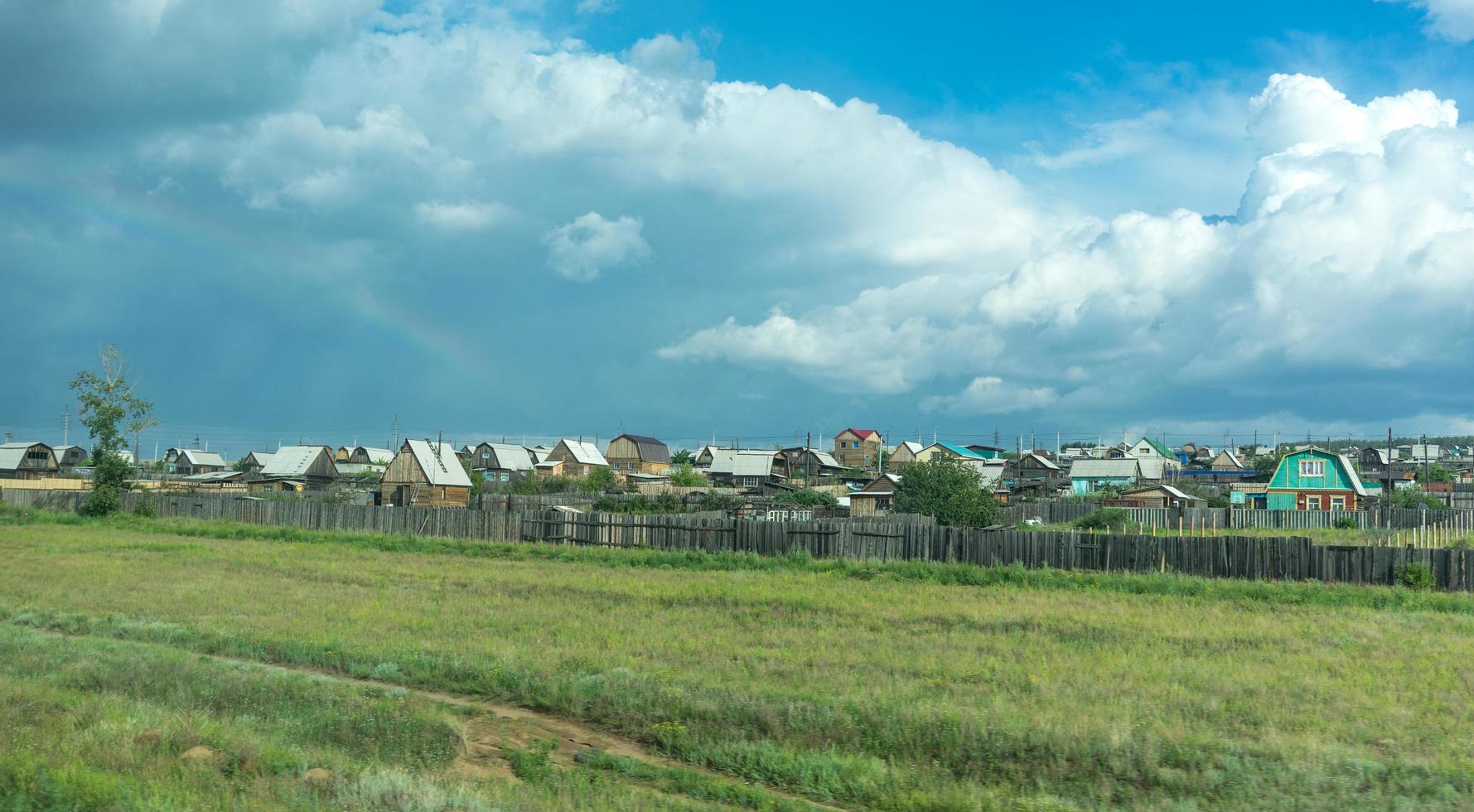 paisaje con vistas al pueblo de vacaciones foto