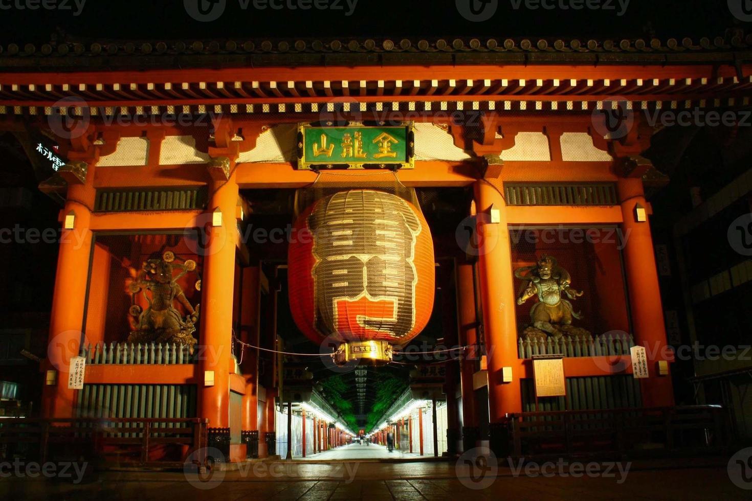 sensoji, o templo asakusa kannon, tokio, japón foto