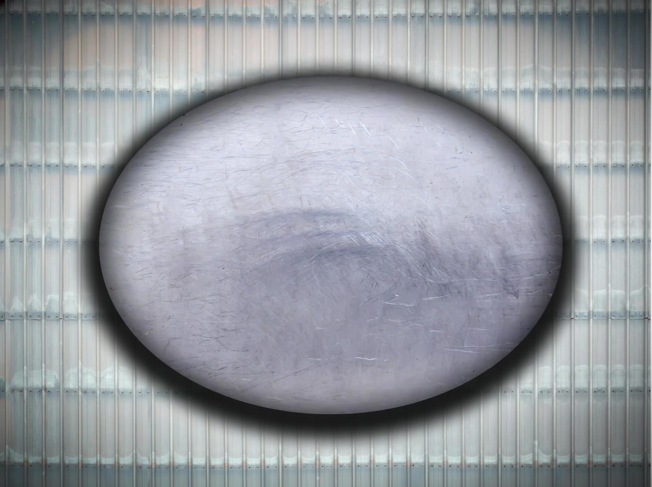 round metal plate photo