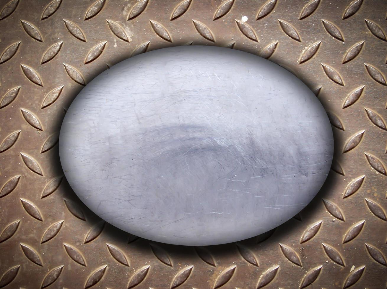 round metal plate photo