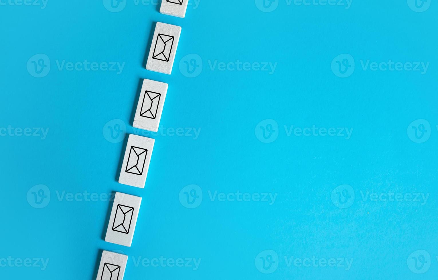 Continuous flow of mail and correspondence. incoming email messages. Referrals and feedback. Organization of the workflow. Customer service CRM. Acceleration and automation of work. photo