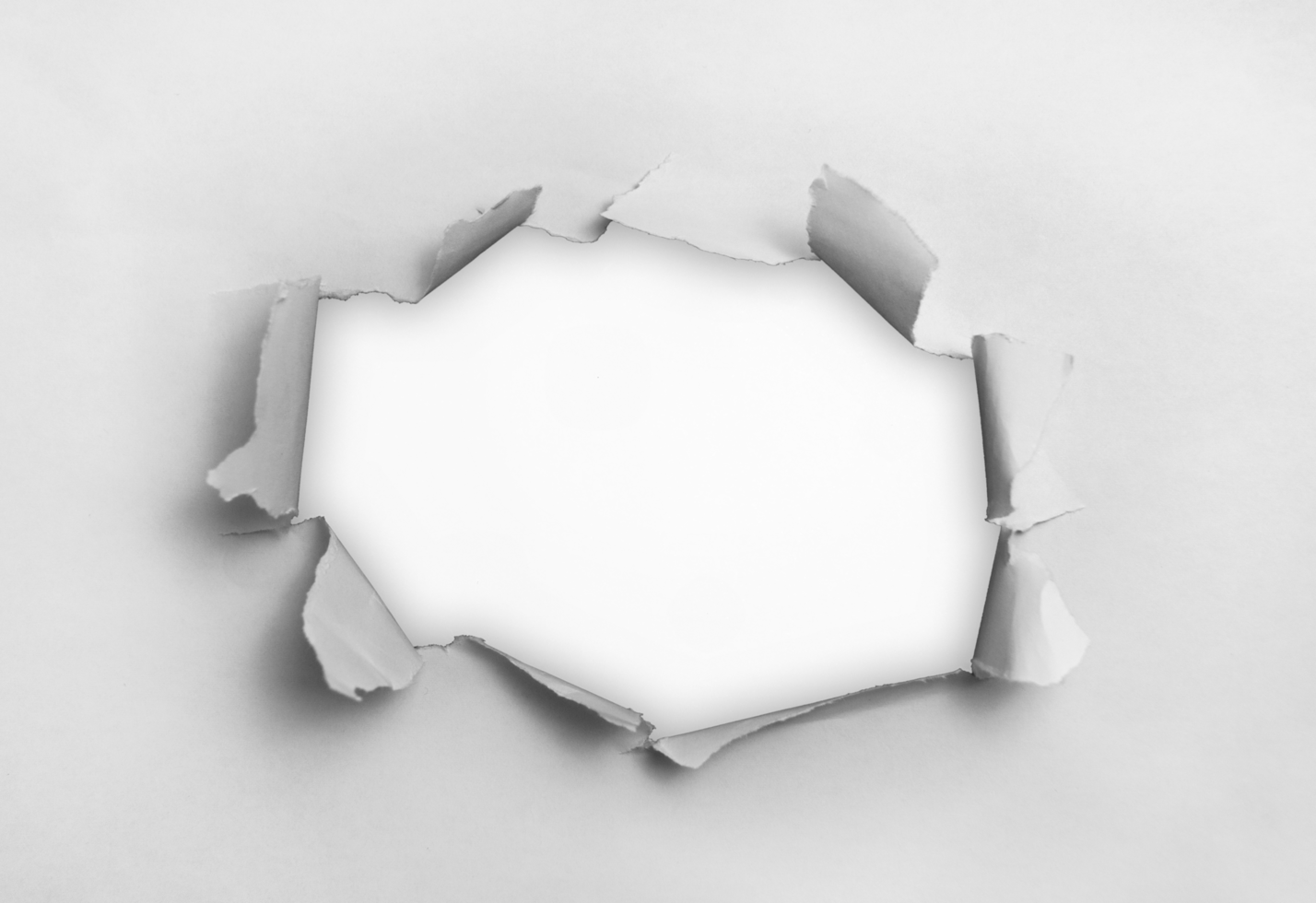 papel rasgado blanco sobre fondo transparente png