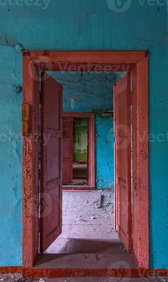 Abandoned doorway view photo