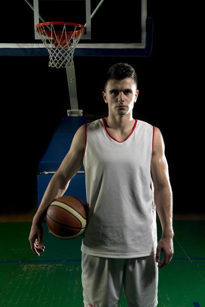 retrato de jugador de baloncesto foto