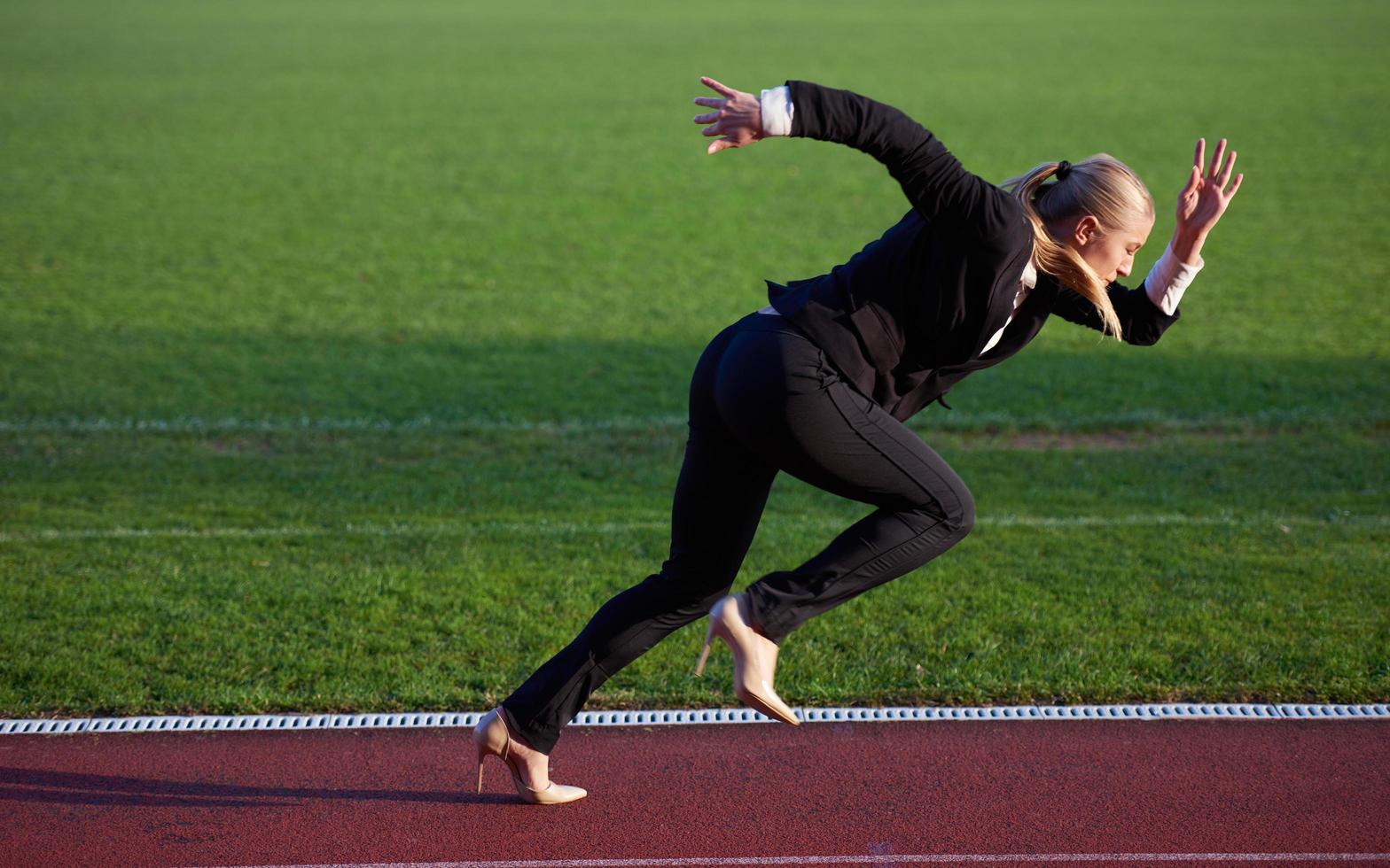 business man ready to sprint photo