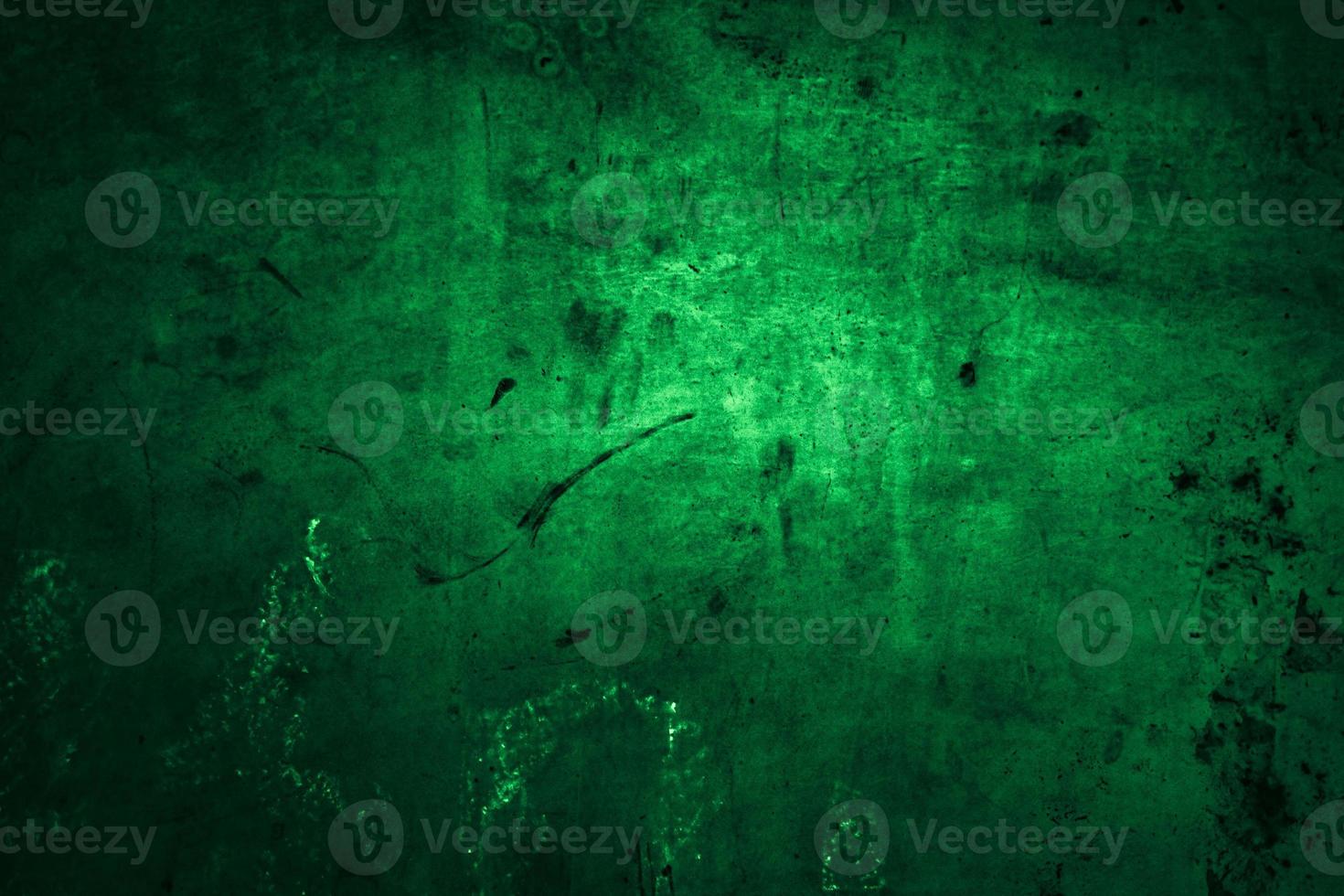 Scary dark green grunge wall concrete cement texture background photo