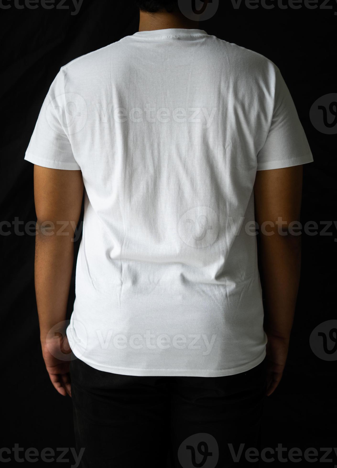 men-wear-plain-t-shirts-for-mockups-templates-blank-t-shirt-for-back