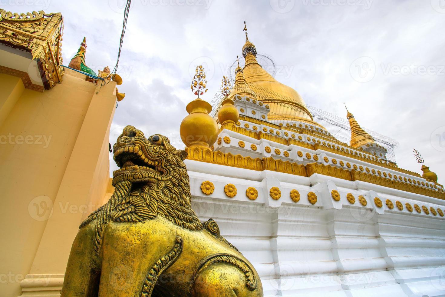 Maha Aungmye Bonzan Monastery, commonly known as the Me Nu Brick Monastery, a historic Buddhist monastery in Inwa, Mandalay region, Myanmar photo