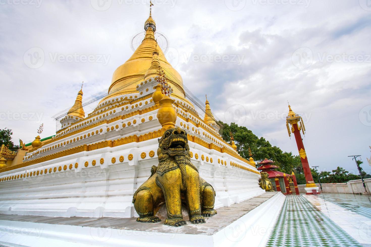 Maha Aungmye Bonzan Monastery, commonly known as the Me Nu Brick Monastery, a historic Buddhist monastery in Inwa, Mandalay region, Myanmar photo
