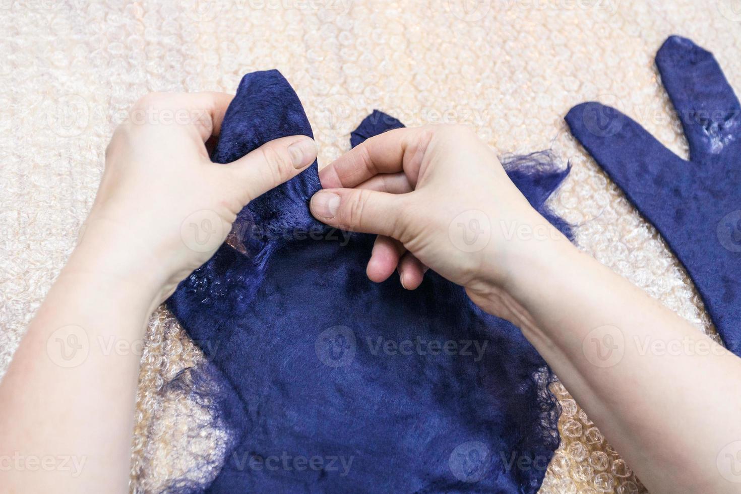 craftsman matting fingers of glove photo