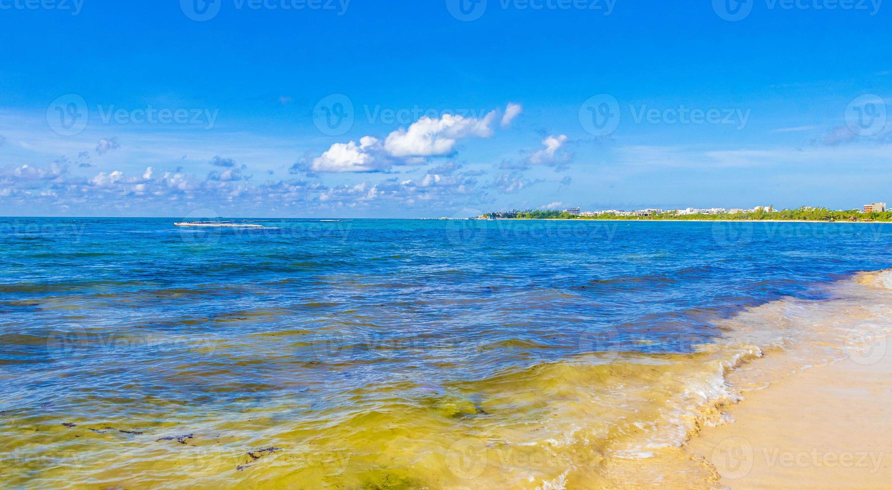 increíble playa tropical y mar caribeño agua turquesa clara méxico. foto