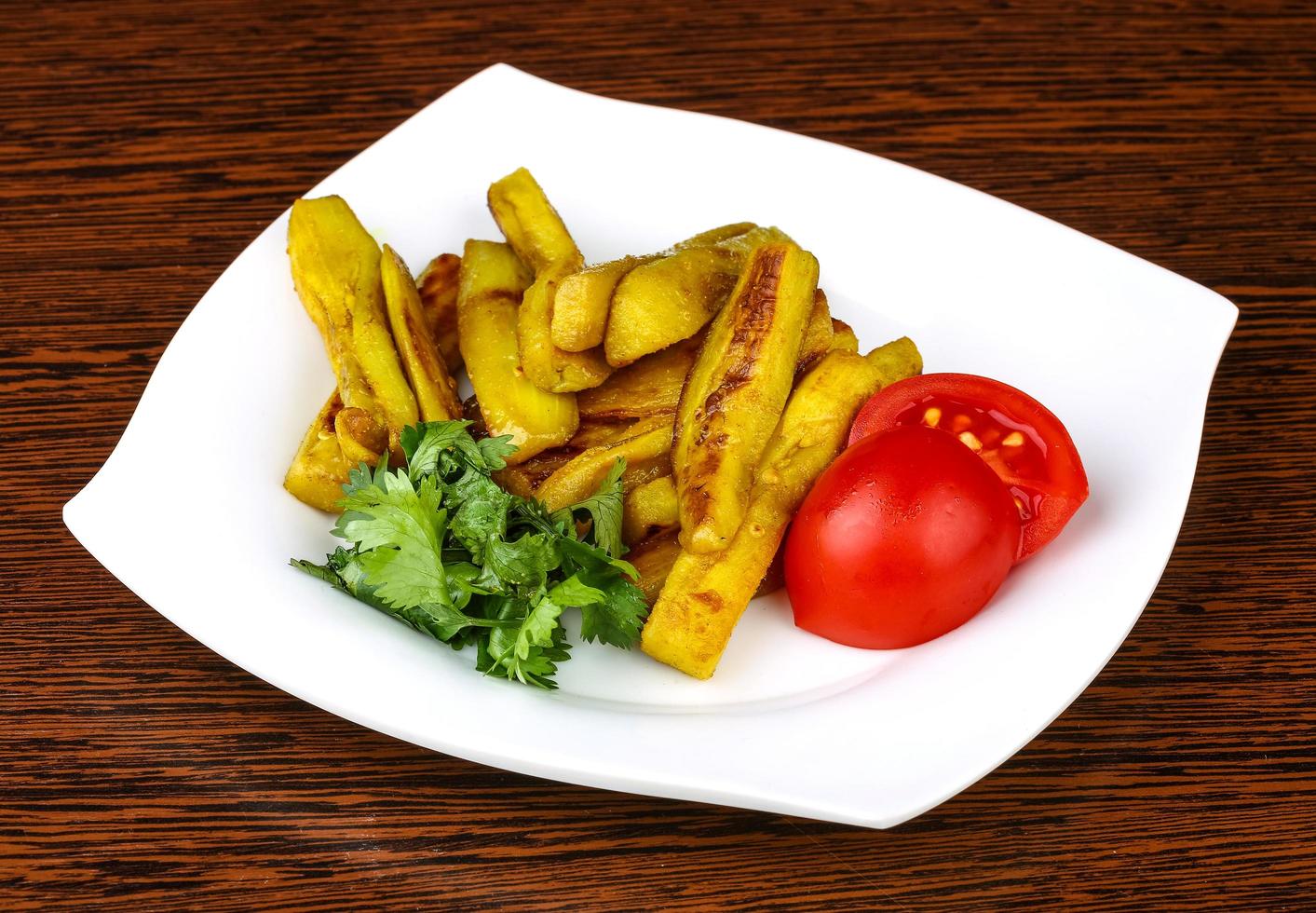 plato de berenjena frita foto