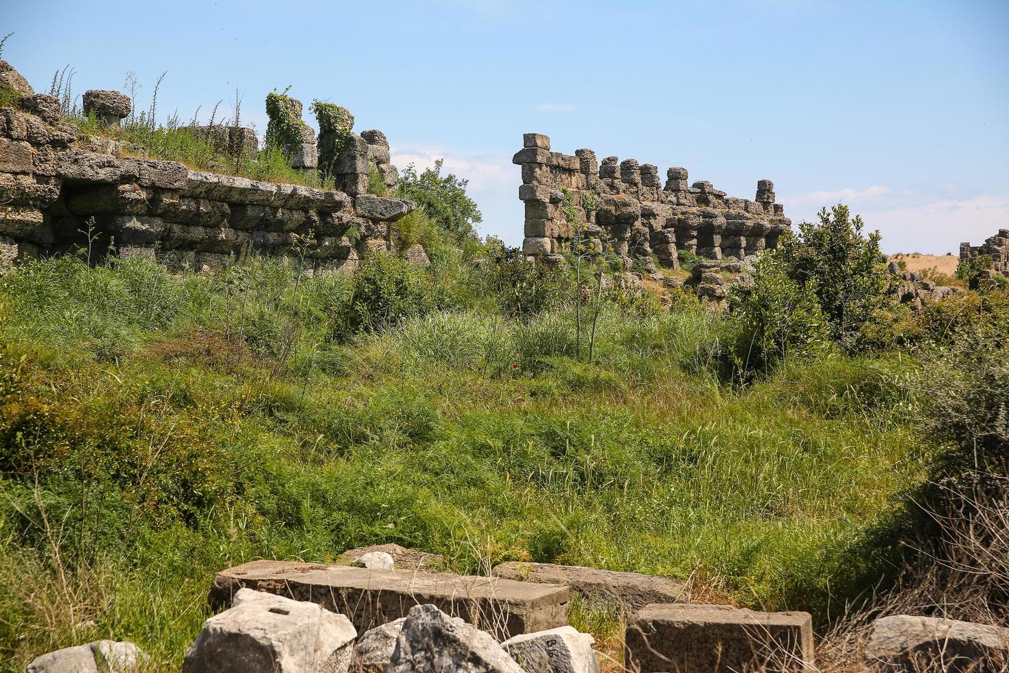 Side ruins view photo