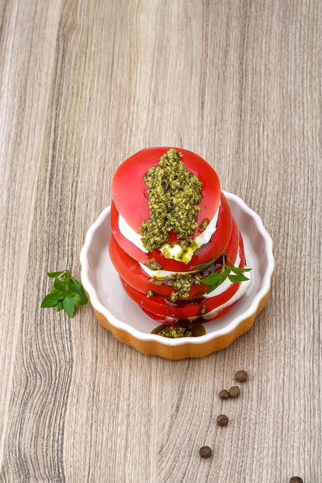 Caprese salad dish photo