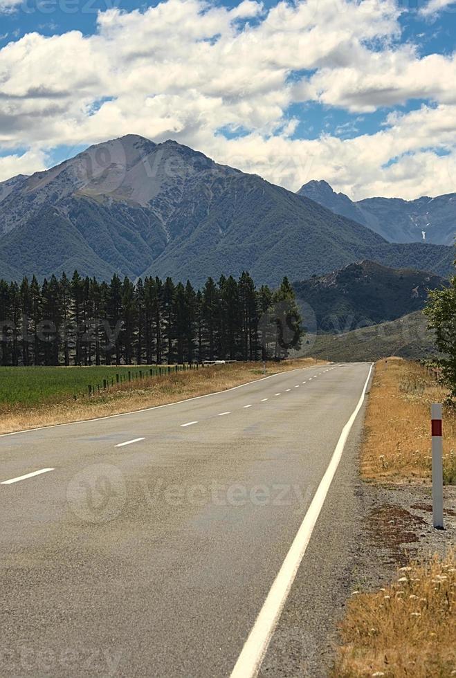 road to the mountain photo