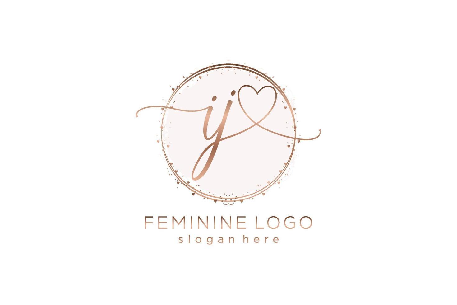 logotipo inicial de escritura a mano ij con plantilla de círculo logotipo vectorial de boda inicial, moda, floral y botánica con plantilla creativa. vector