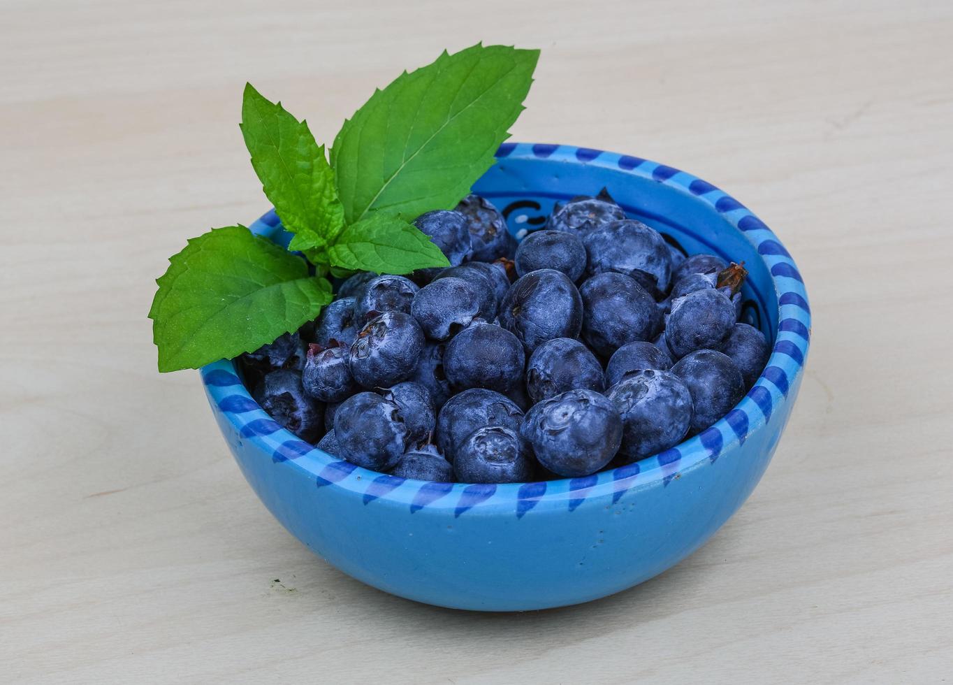 Blueberry in dish 12773021 Stock Photo at Vecteezy