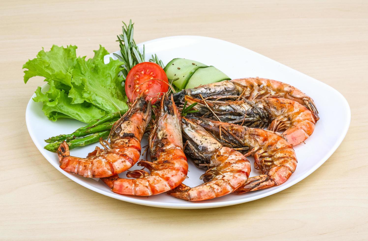 Grilled prawns dish photo