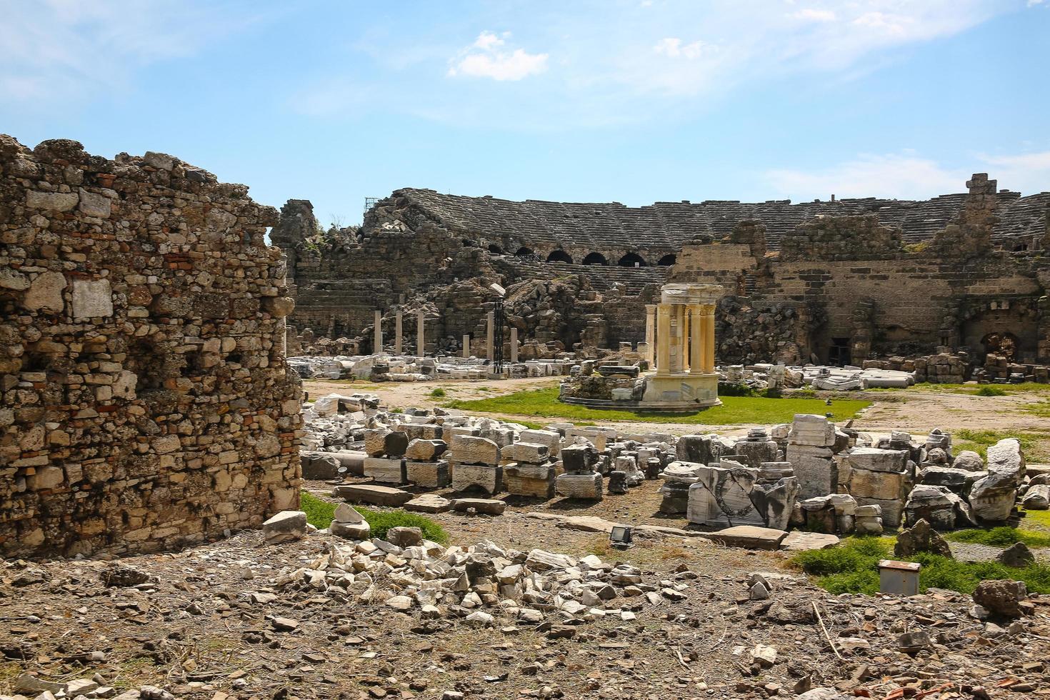 Side ruins view photo
