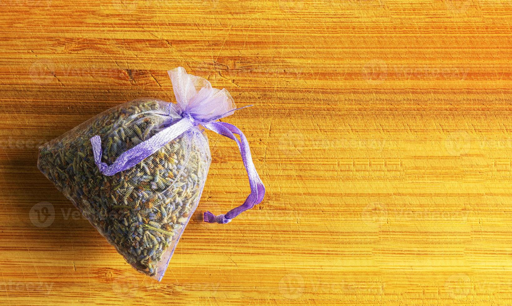 a bunch of dry lavender flowers on a kitchen table. 8417701 Stock Photo at  Vecteezy