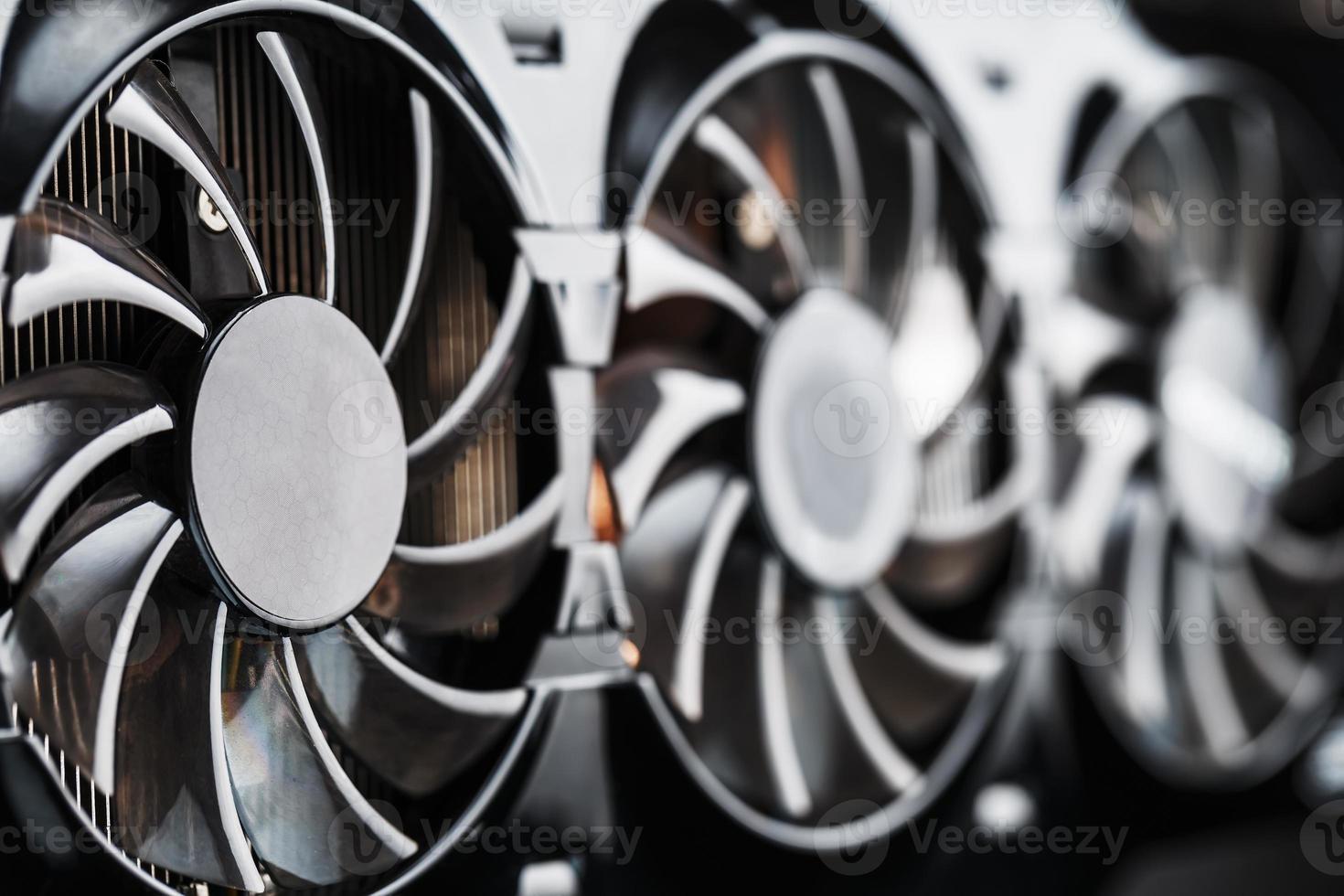 A video card with three fans is hardly a powerful cooling system. photo