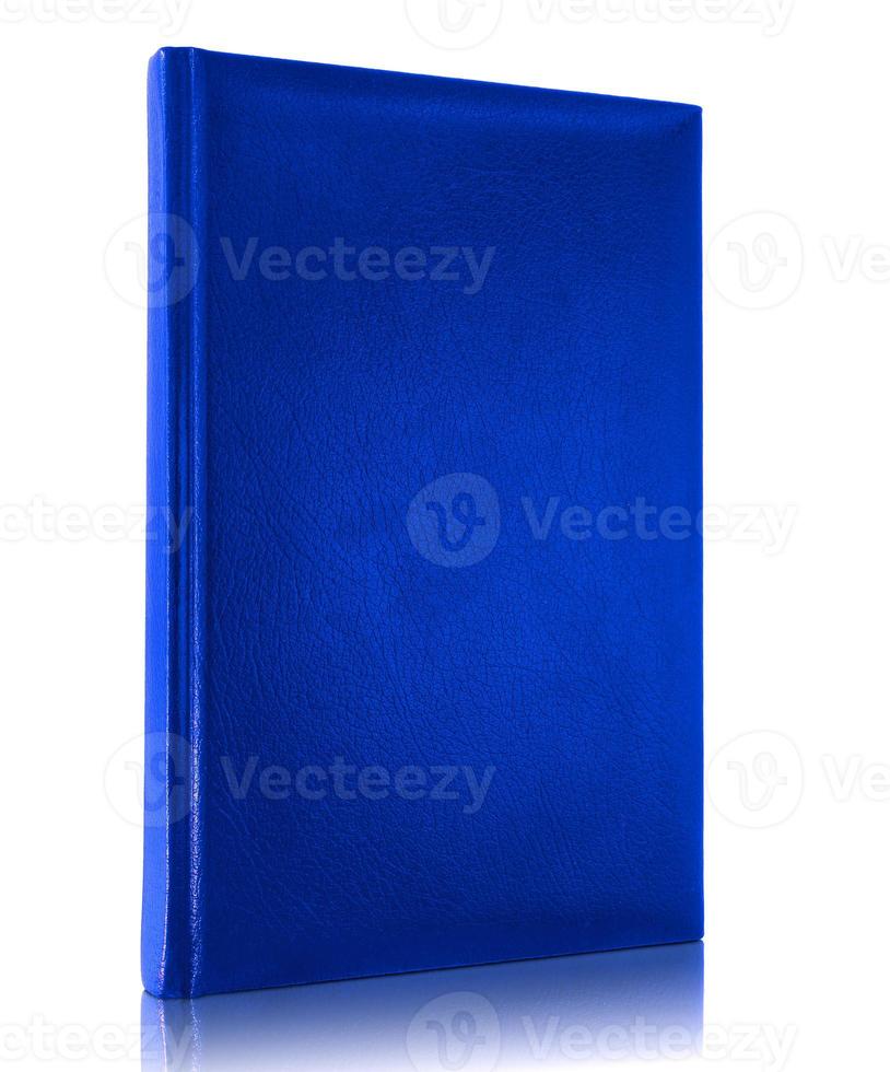 Portada del libro azul en blanco aislado sobre fondo blanco. foto