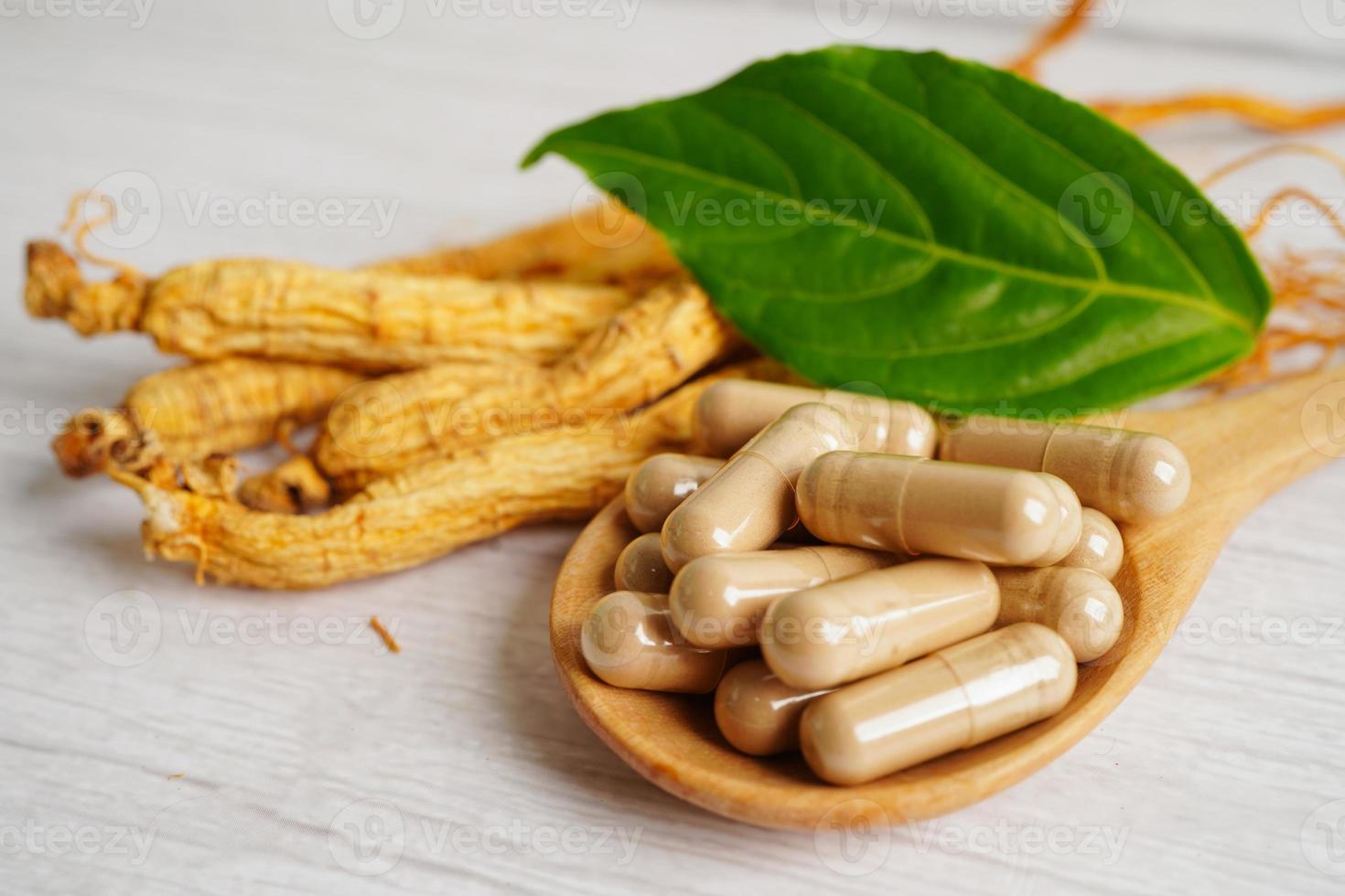 Ginseng roots and green leaf, healthy food. 12846233 Stock Photo at