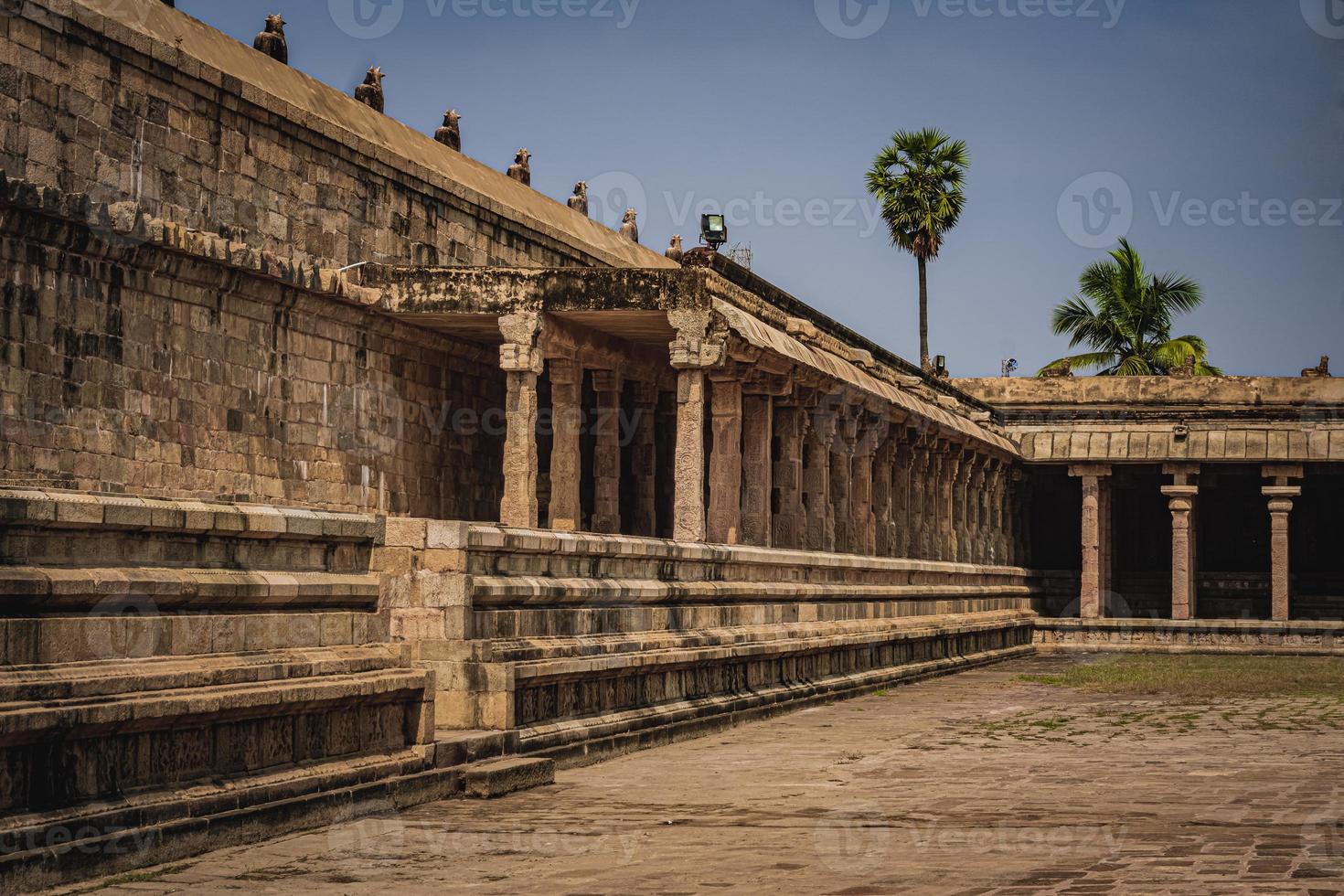 El templo Shri Airavatesvara es un templo hindú ubicado en Dharasuram, Kumbakonam, Tamil Nadu. fue construido por el emperador chola rajaraja-2. el templo dedicado a shiva. es un sitio del patrimonio mundial de la unesco. foto