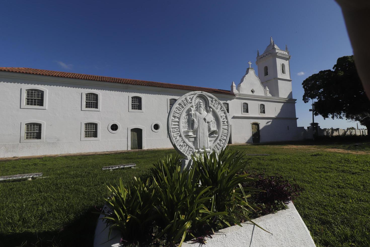 campos dos goytacazes, rj, brasil - monasterio de san benito, erigido en 1648 en el campo de campos foto