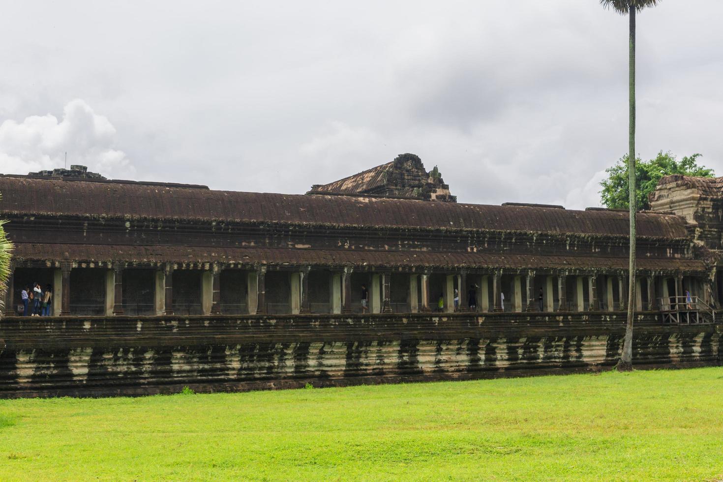 Angkor Wat temple photo