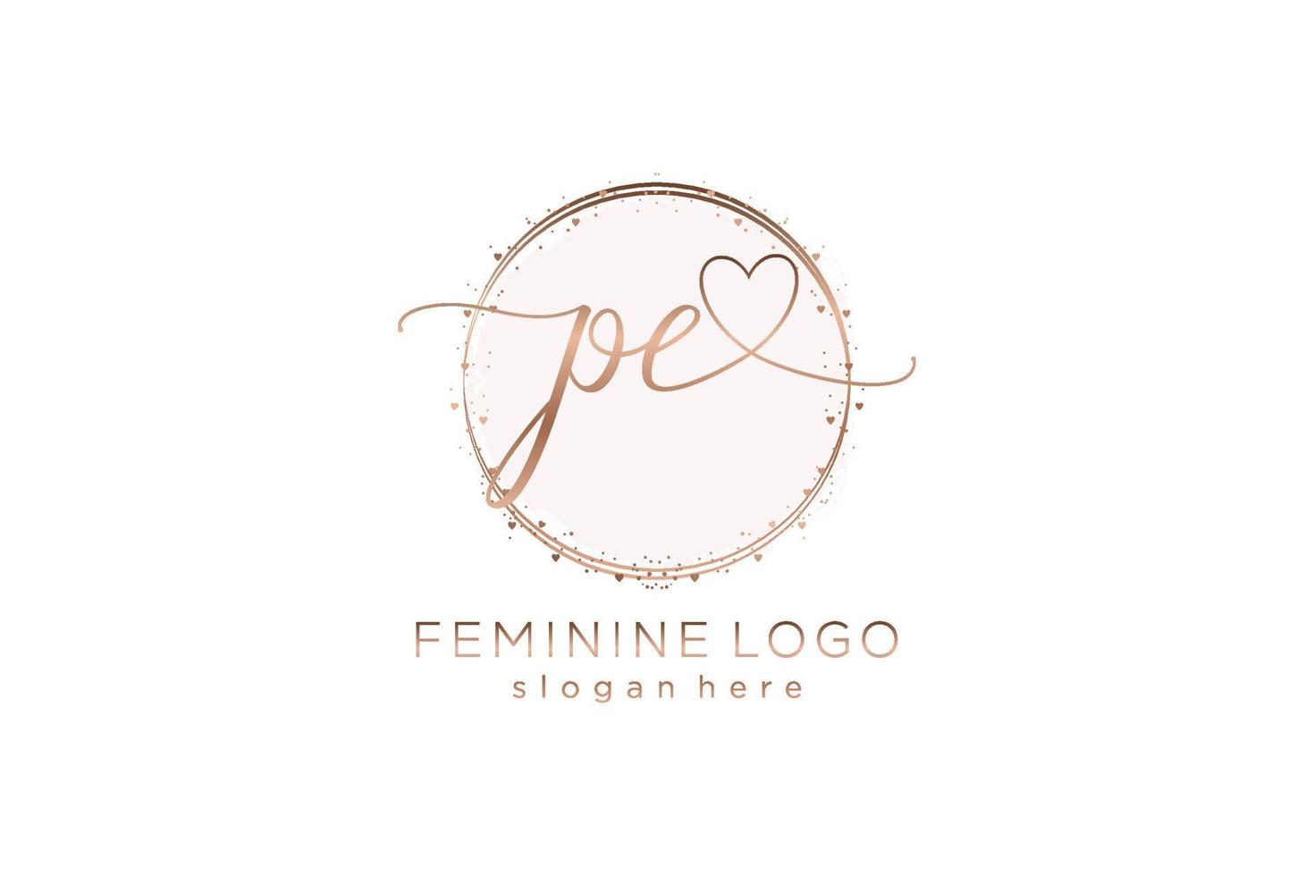 logotipo de escritura a mano pe inicial con plantilla de círculo logotipo vectorial de boda inicial, moda, floral y botánica con plantilla creativa. vector